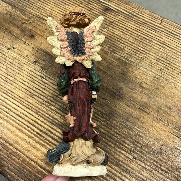 Boyds Bears & Friends Collection, #2825 Beatrice the Birthday Angel - Picture 3 of 5